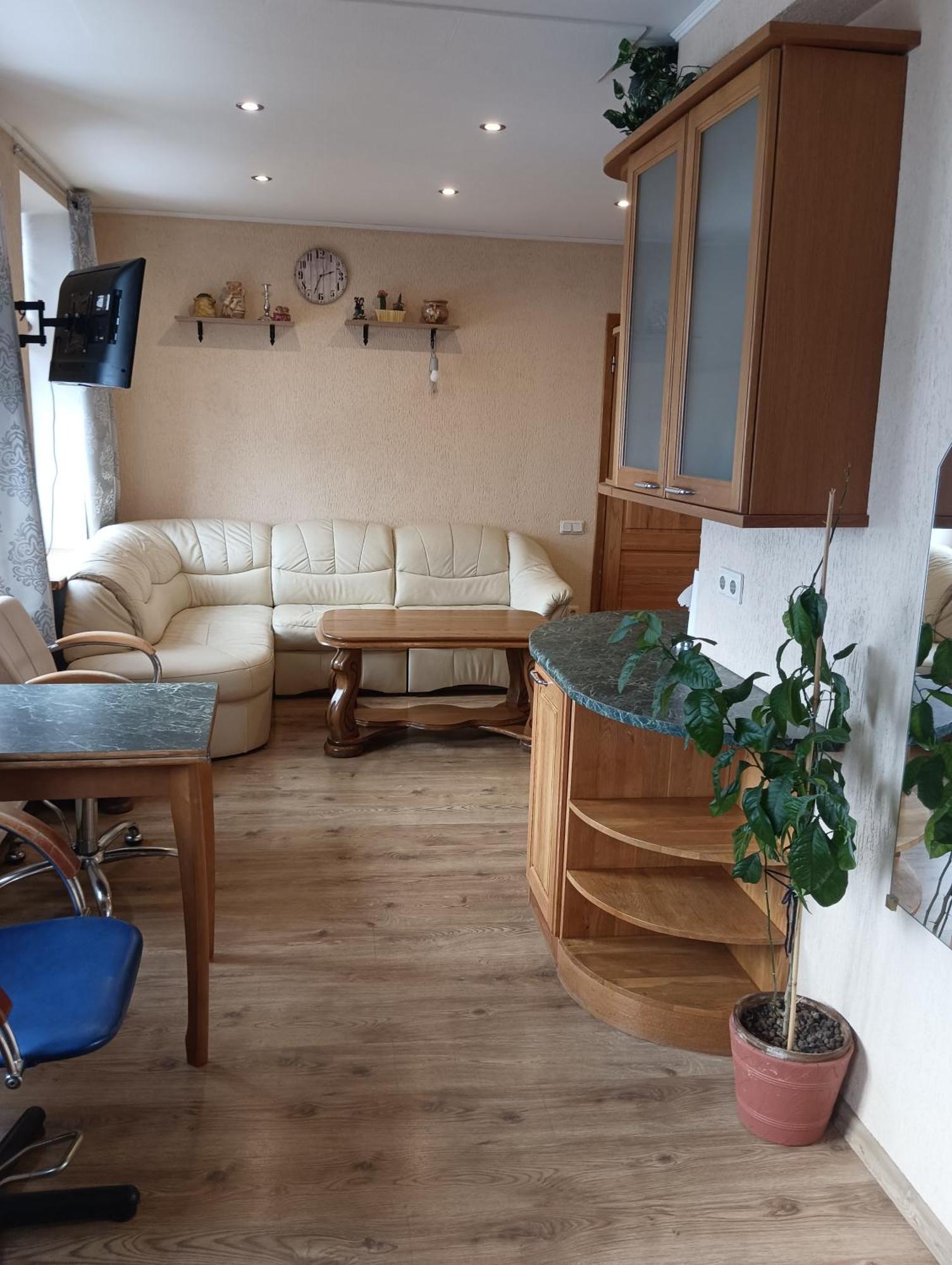 Ainas Flat Apartment Saldus Luaran gambar